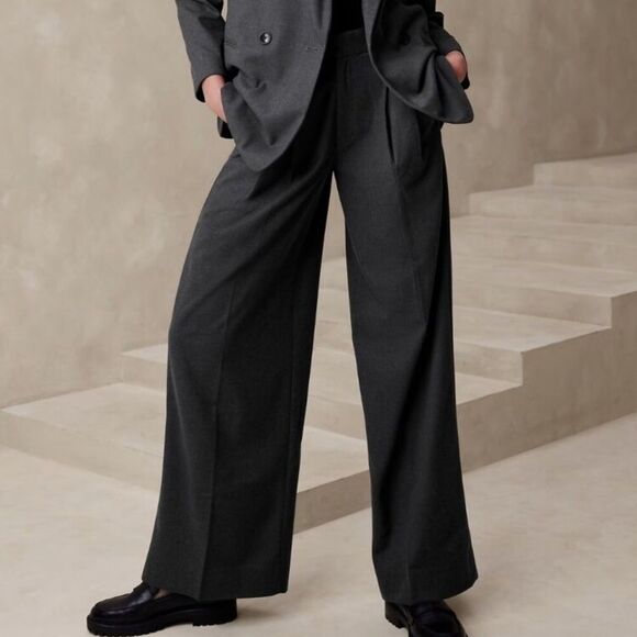Banana Republic Black Wide Leg Pants - Picture 3 of 7